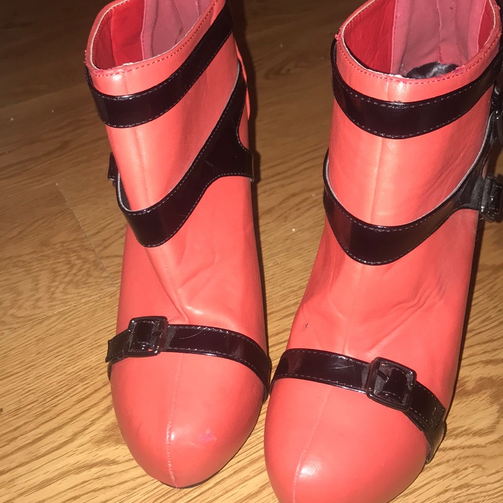 4 1/2 inch heels in a size 6